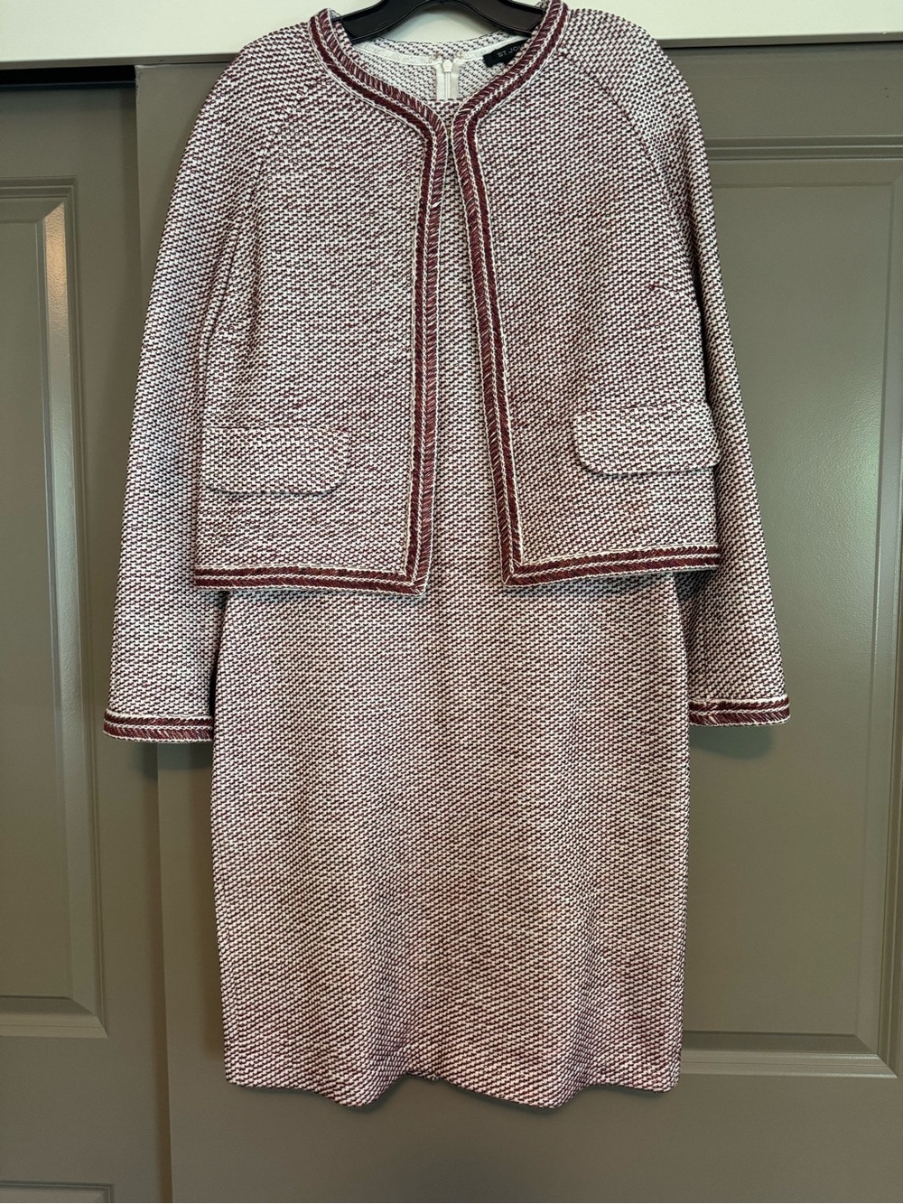 St. John Burgundy and White Tweed Cropped Jacket with Contrast Trim